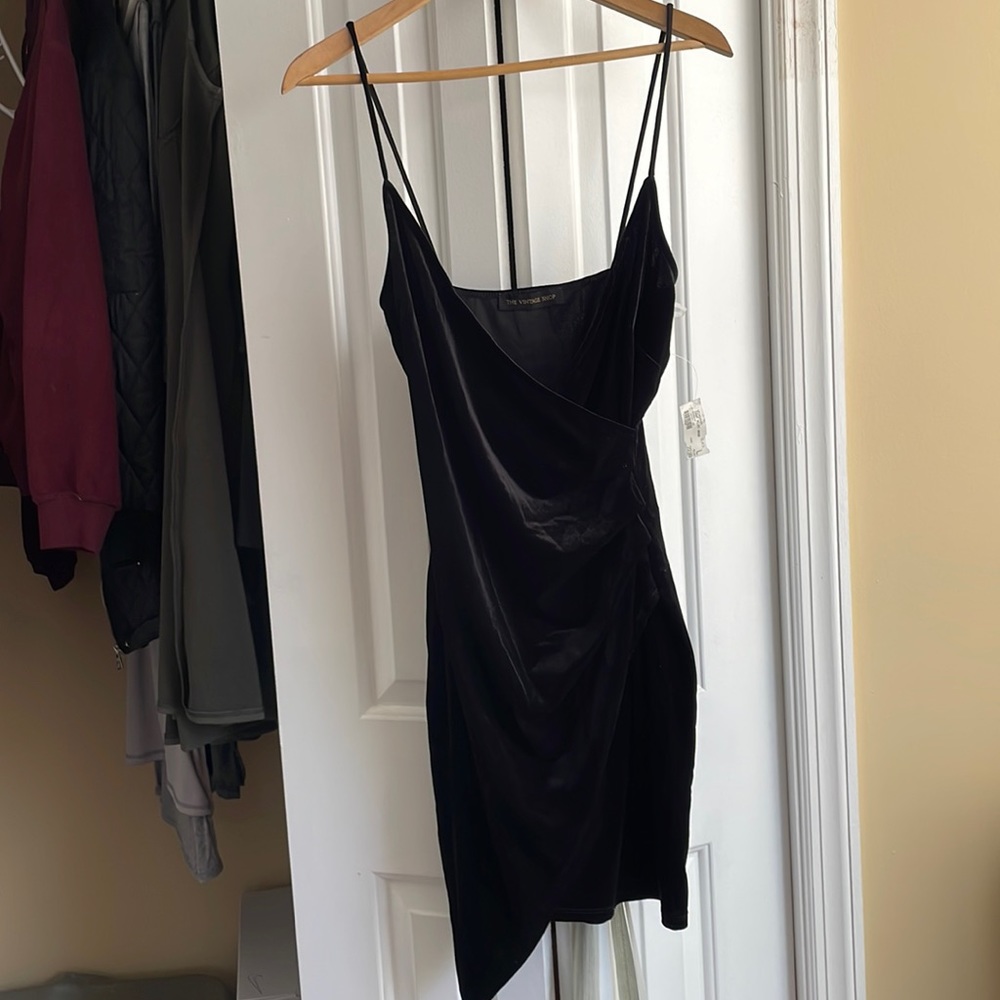 New velvet black dress